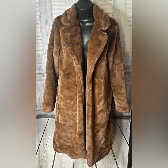 WARM AND COSY COAT IN CHOCOLATE - Picture 5 of 11